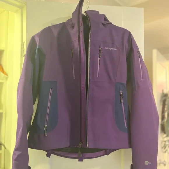 Patagonia h2no Ski jacket shell, size small, barely worn - Picture 3 of 5